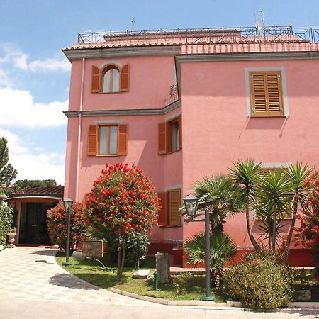 Hotel Arco Di Travertino Roma Esterno foto